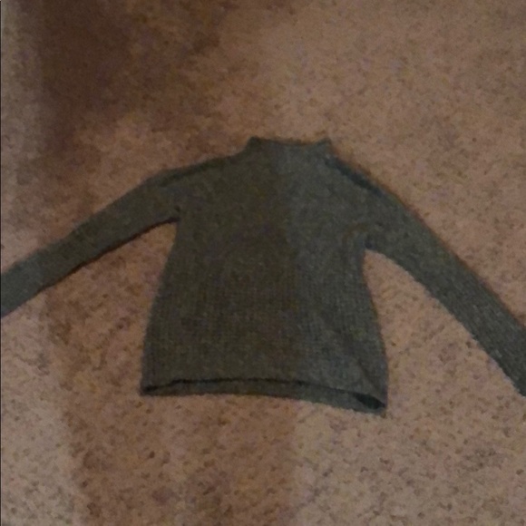Sweater - Picture 3 of 4